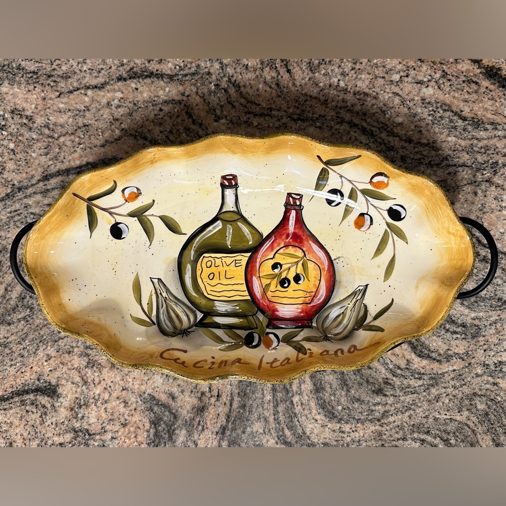 Decorative bowl with black stand